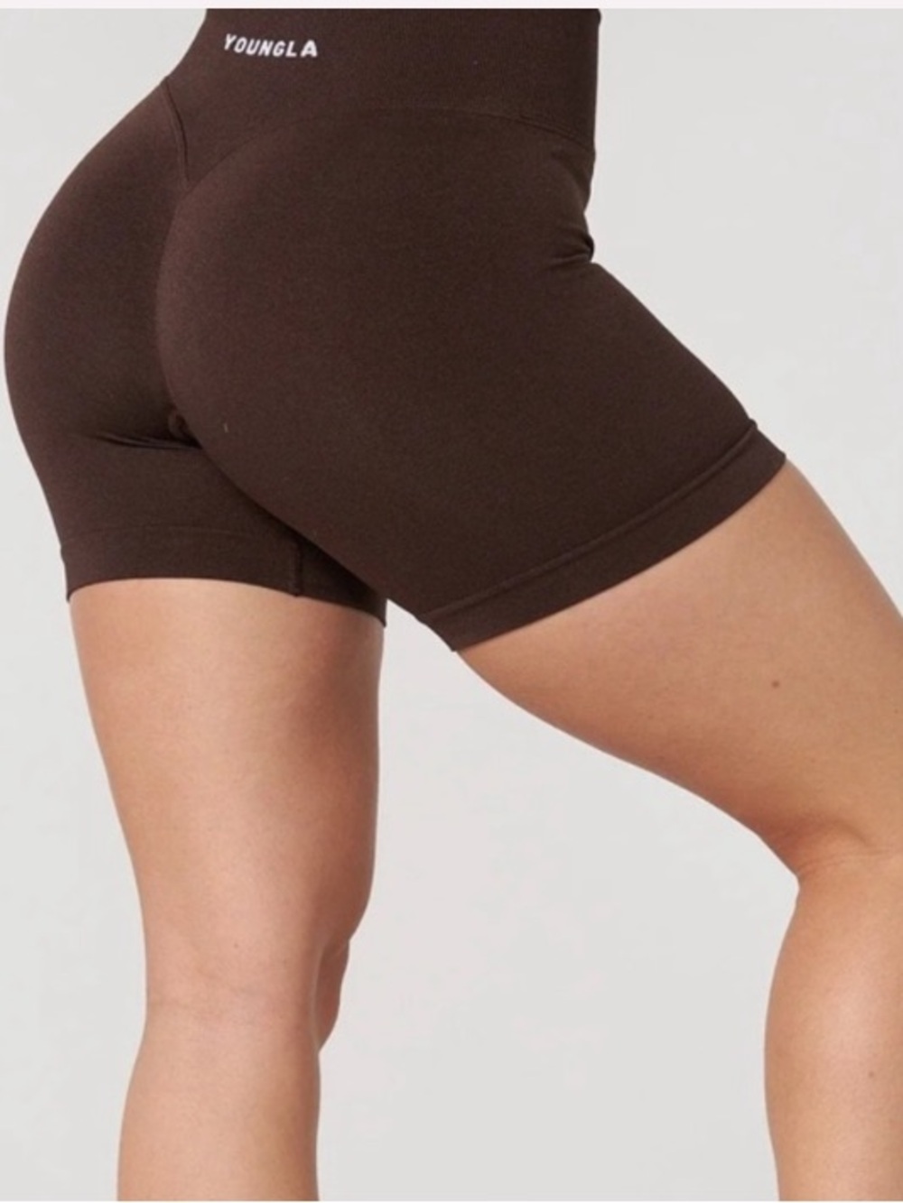 YOUNGLA W133 Curve Seamless Shorts
